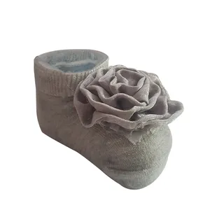 پاپوش نوزادی دخترانه ماوی کد E-p2