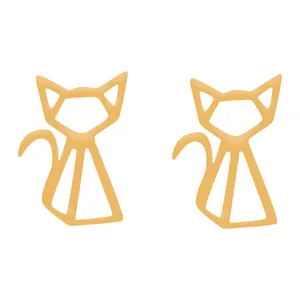 گوشواره طلا 18 عیار زنانه باراد زر مدل گربه اوریگامی کد BZ06