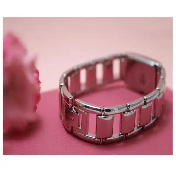 ساعت مچی عقربه ای زنانه لاروس مدل 73180-0417