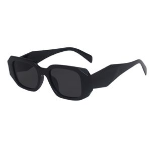 نقد و بررسی عینک آفتابی مدل دسته سه بعدی 4 توسط خریداران