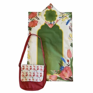 سجاده و جانماز طرح ترمه ای کد 80090 به همراه کیف