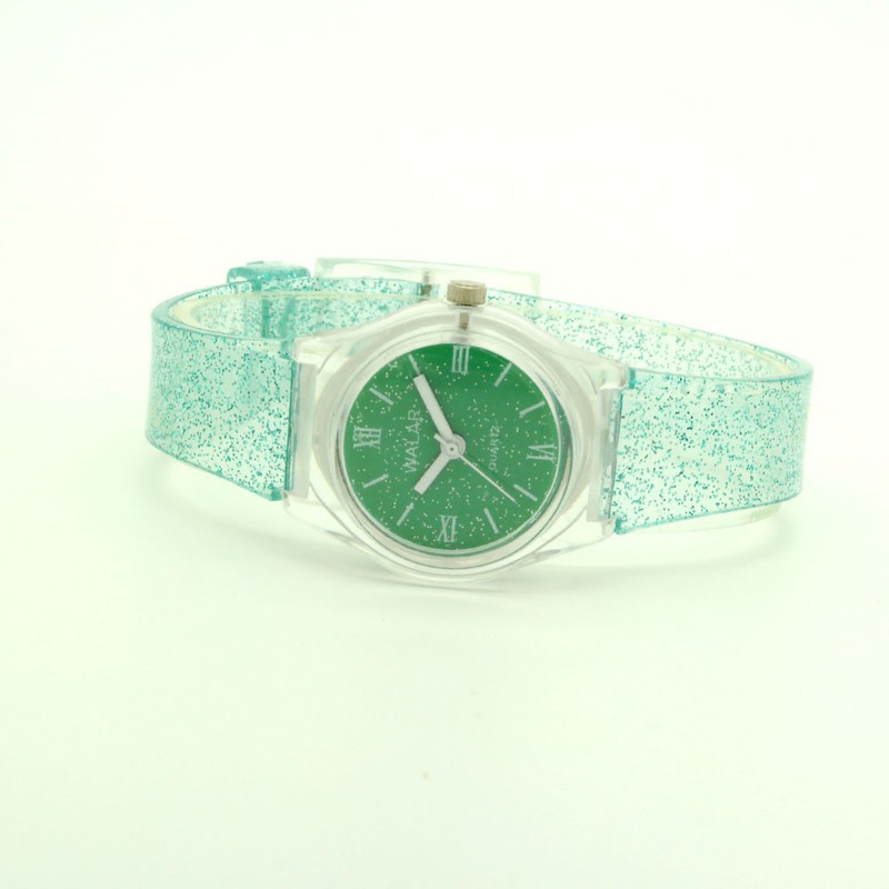 ساعت مچی عقربه ای بچگانه والار مدل 2323 ساعت مچی عقربه ای بچگانه والار مدل 2323