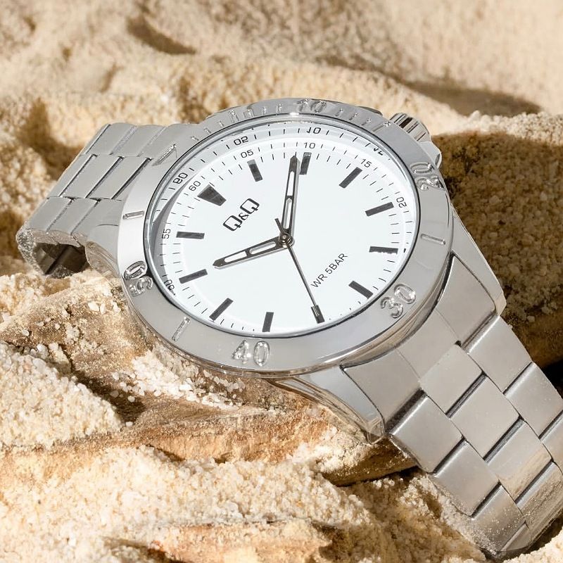 ساعت مچی عقربه‌ای کوارتز مردانه کیو اند کیو مدل Q07C-002PY -  - 3