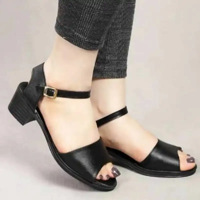 صندل زنانه مدل رکاب دار