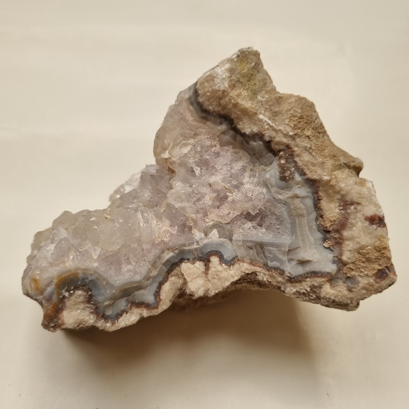 سنگ راف آمیتیست خط هنر مدل کلکسیونی کد  kh0217