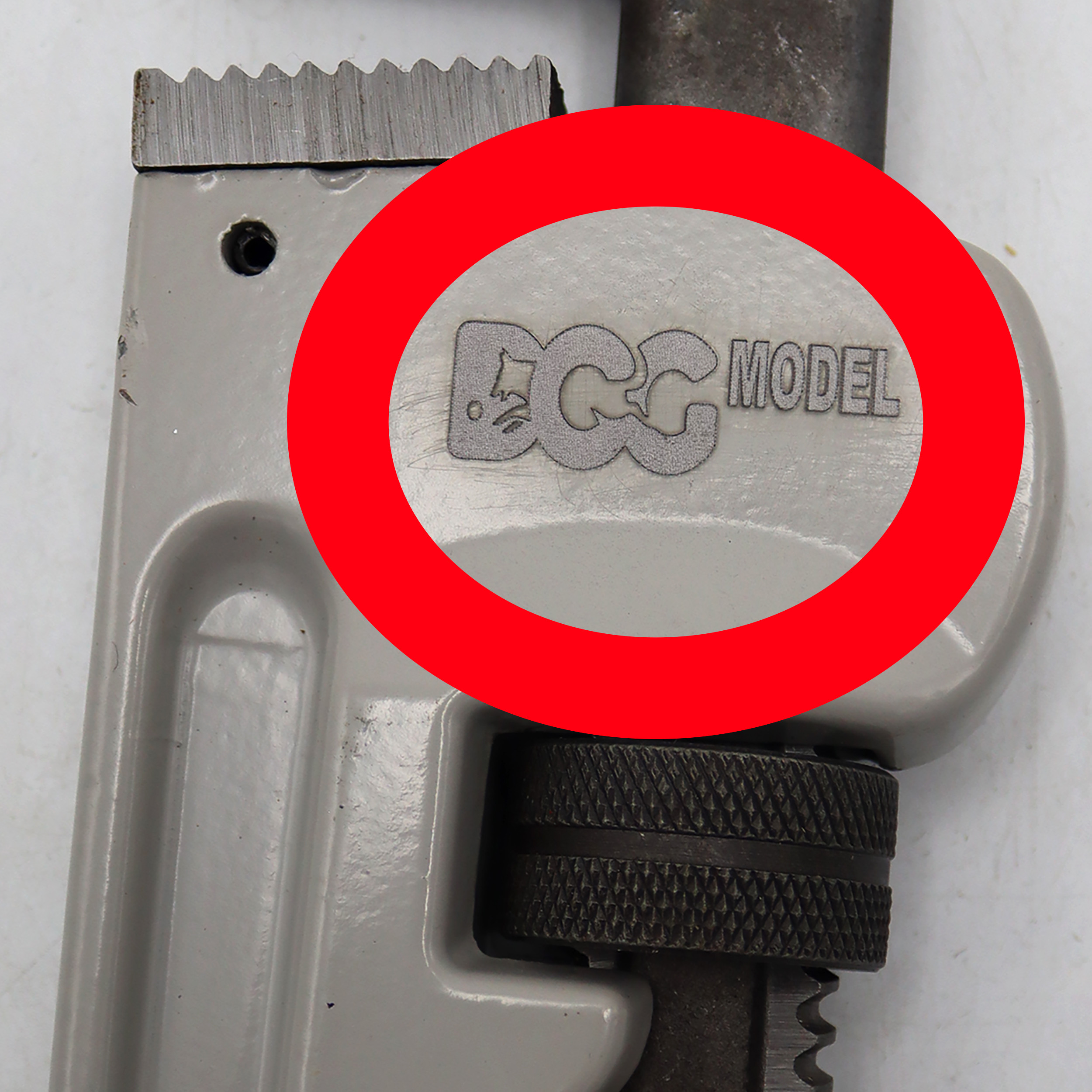 آچار شلاقی مدل داگ کد YP-018 سایز 18 اینچ آچار شلاقی مدل داگ کد YP-018 سایز 18 اینچ