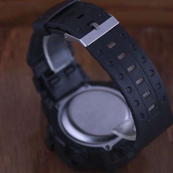 ساعت مچی دیجیتال مدل LE 16738 -M-K ساعت مچی دیجیتال مدل LE 16738 -M-K