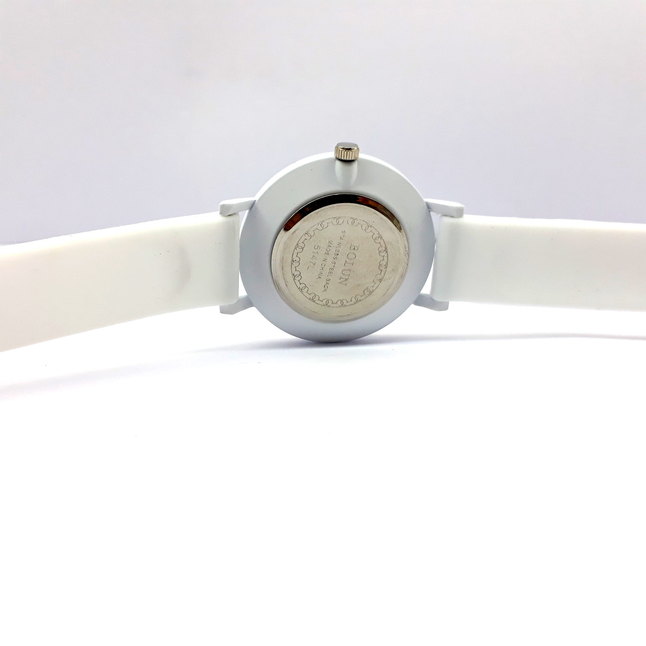 ساعت مچی عقربه ای بلون کد 555 ساعت مچی عقربه ای بلون کد 555