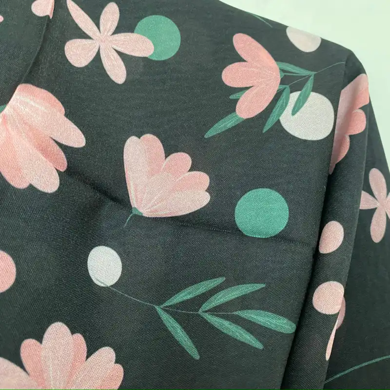 روسری زنانه مدل حریر نخ کد 22