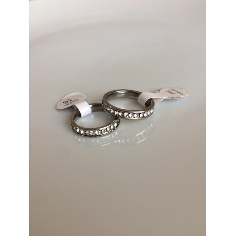 انگشتر زنانه مدل رینگ نگینی ساده کد 176 انگشتر زنانه مدل رینگ نگینی ساده کد 176