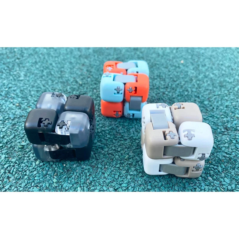 عکس شماره 17 : فیجت ضد استرس اکی یس مدل ok-fidgetcube