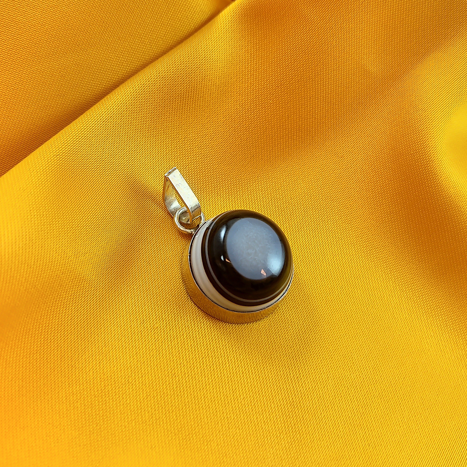 آویز گردنبند نقره مدل باباغوری کد NG2691 آویز گردنبند نقره مدل باباغوری کد NG2691