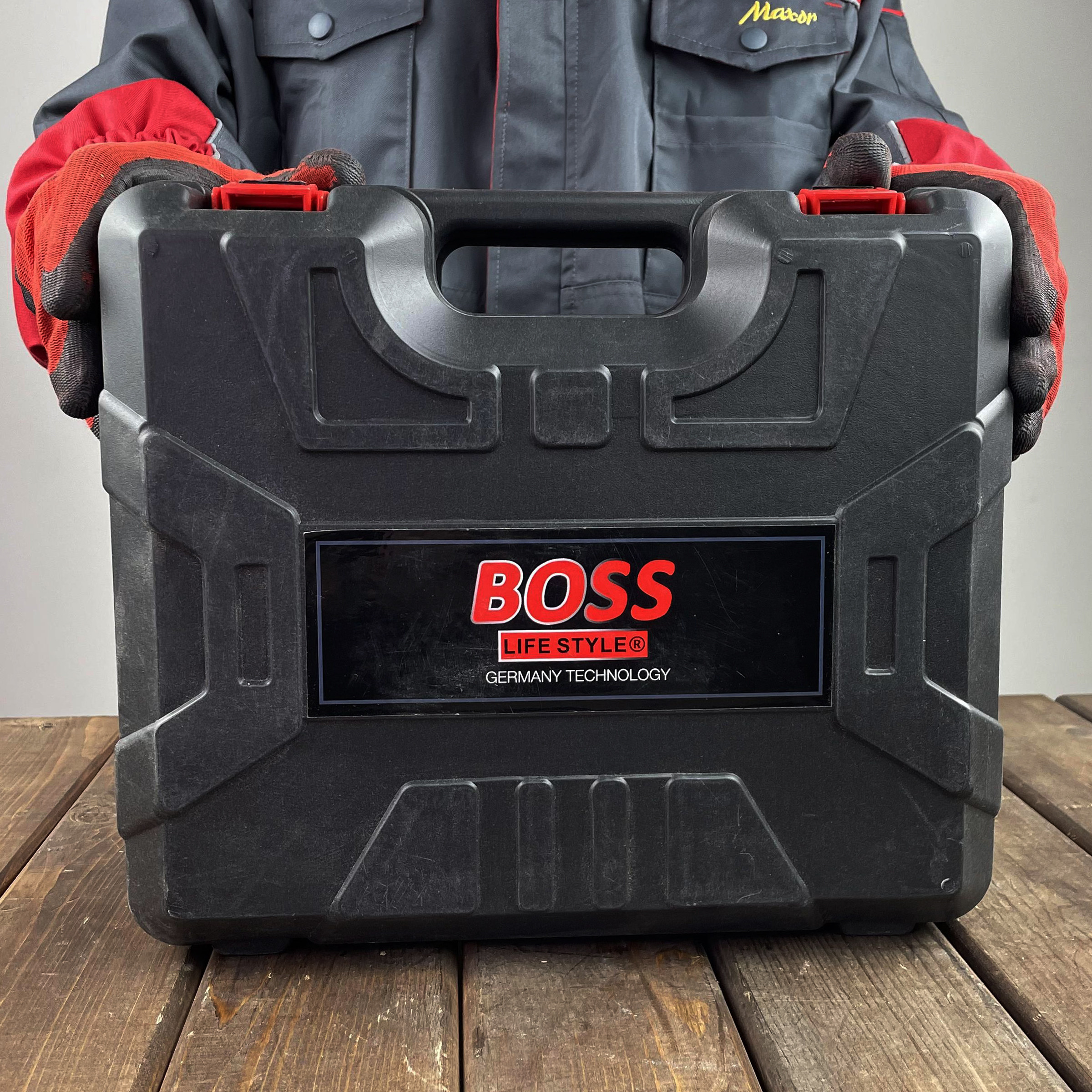 اینورتر جوشکاری 400 آمپر صنعتی باس مدل MMA-400 اینورتر جوشکاری 400 آمپر صنعتی باس مدل MMA-400