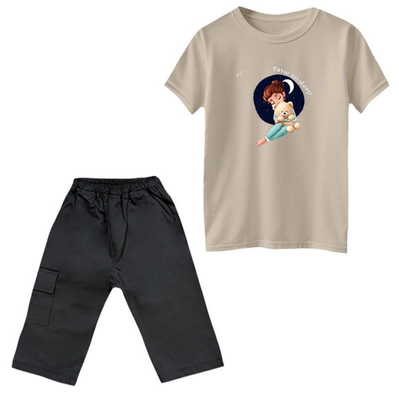 ست تی‌شرت و شلوارک دخترانه مدل دخترک و ماه رنگ کرم 