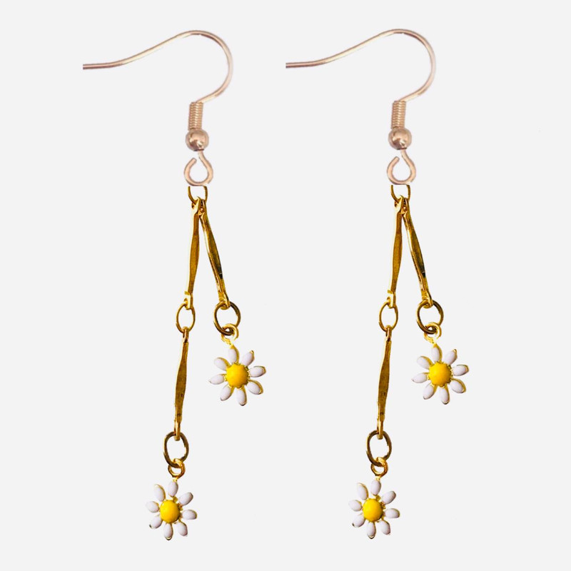 گوشواره دخترانه مدل بابونه کد 550 گوشواره دخترانه مدل بابونه کد 550