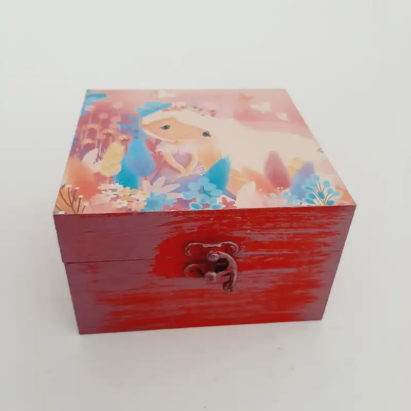 جعبه هدیه چوبی مدل فانتزی طرح دختر رویایی کد SB30