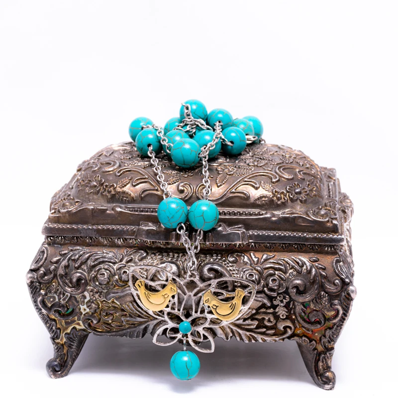 عکس شماره 3 : نیم ست زنانه صنایع دست ساز باربد طرح مرغ آمین مدل پروانه