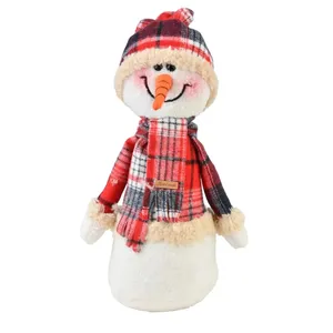 عروسک پولیشی مدل آدم برفی لباس چهارخونه ارتفاع ۴۰ سانتی متر