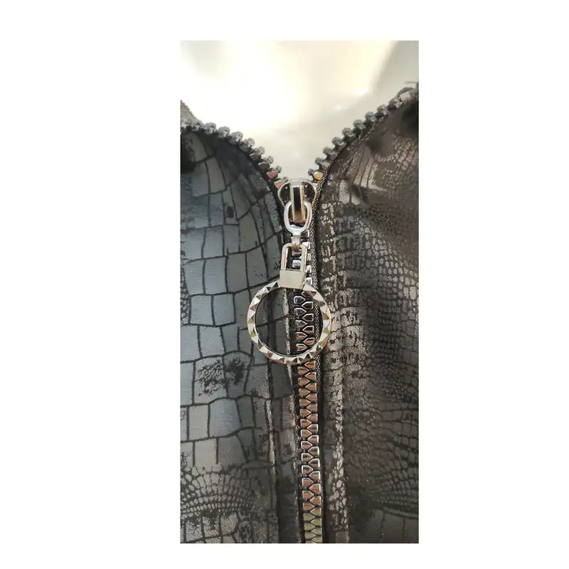 مانتو زنانه آرشیناز مدل چرم پوست ماری طرح نگین دار کد 549