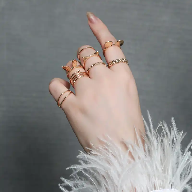 انگشتر زنانه مدل ساده کد 113002428 مجموعه 8 عددی