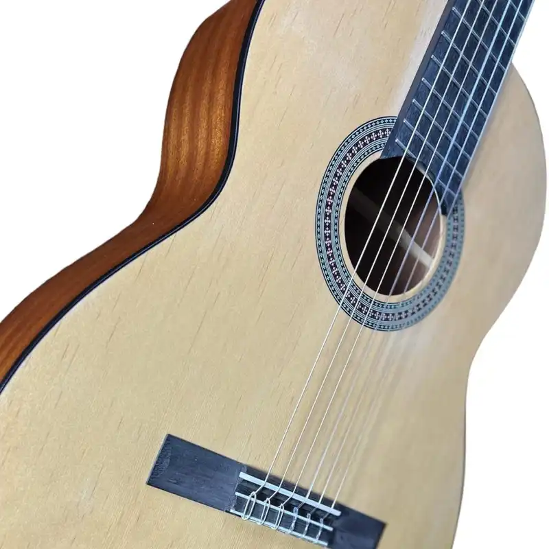 گیتار کلاسیک سانتوس هرناندز مدل لوتیر