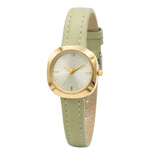 ساعت مچی عقربه‌ای کوارتز زنانه مدل کلاسیک لوکس بند چرم کد C4
