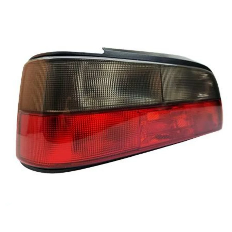 چراغ خطر عقب چپ کروز پلاس کدcr50032001 مناسب برای پارس