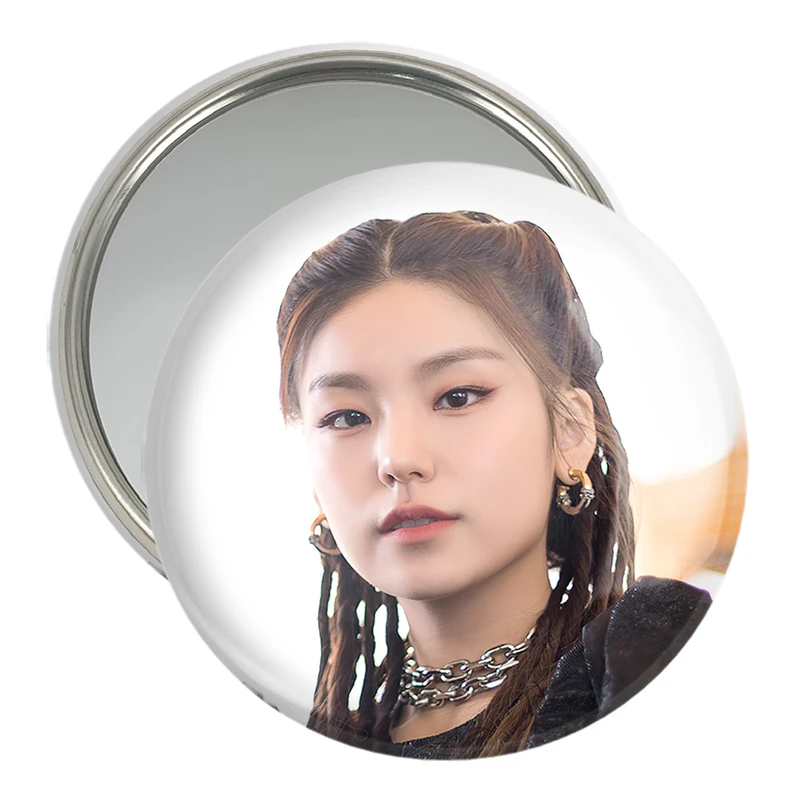 آینه جیبی خندالو مدل یجی گروه ایتزی ITZY  کد 20210