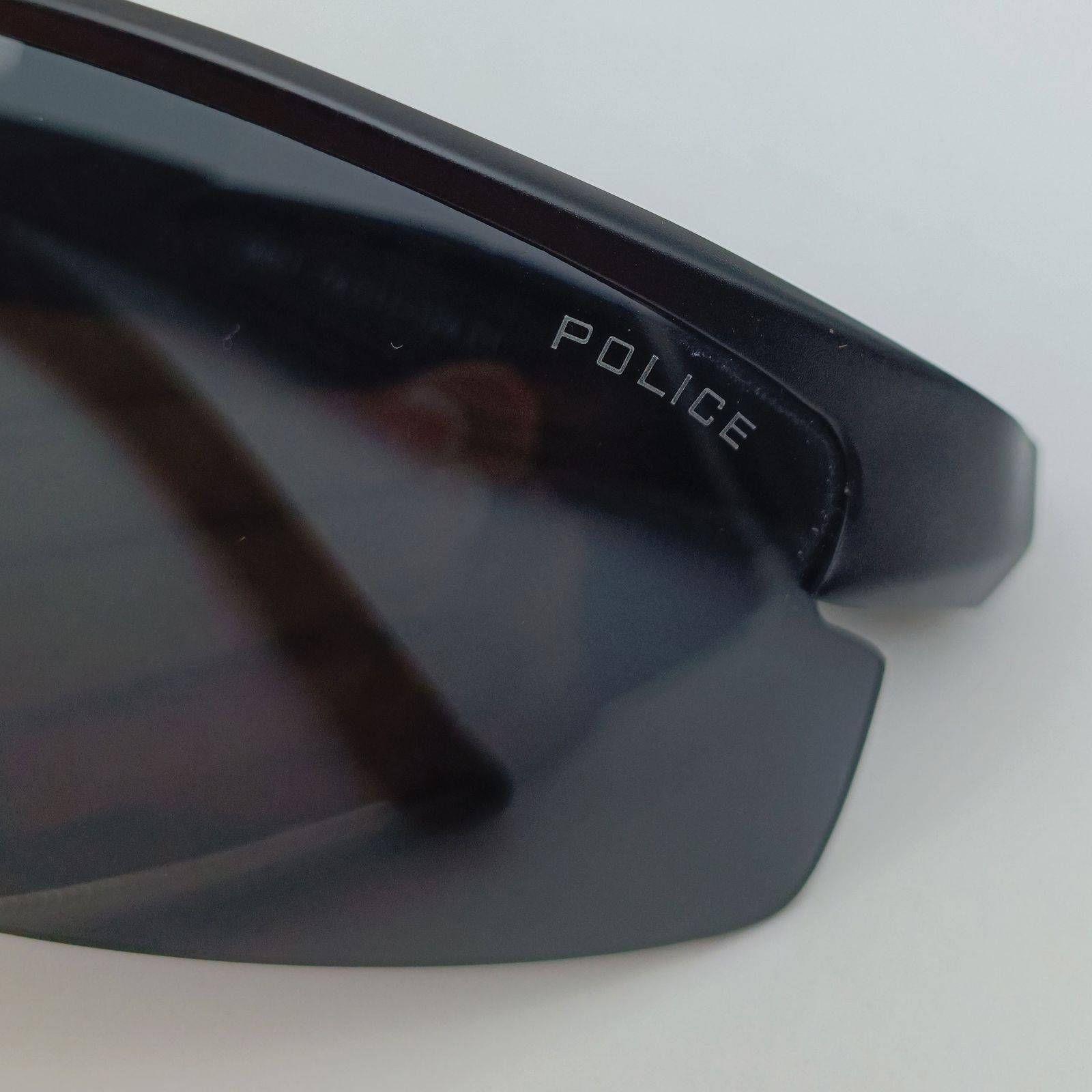 عینک آفتابی پلیس مدل 9421 C1 -  - 12