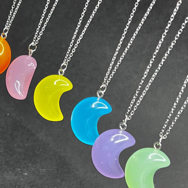 گردنبند زنانه مدل ماه شبتاب گردنبند زنانه مدل ماه شبتاب