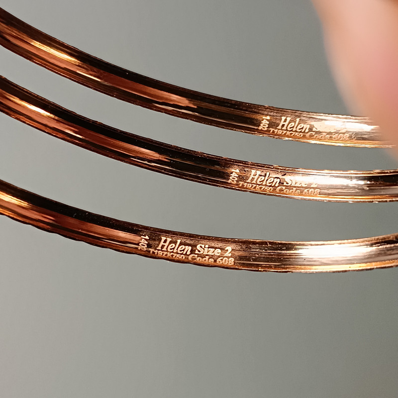 النگو طلا 18 عیار زنانه هلن کد 608s2 بسته سه عددی