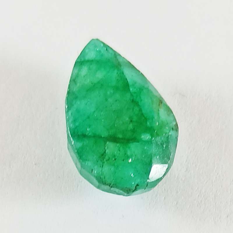 سنگ زمرد اصل معدنی کد DA66ZOM3