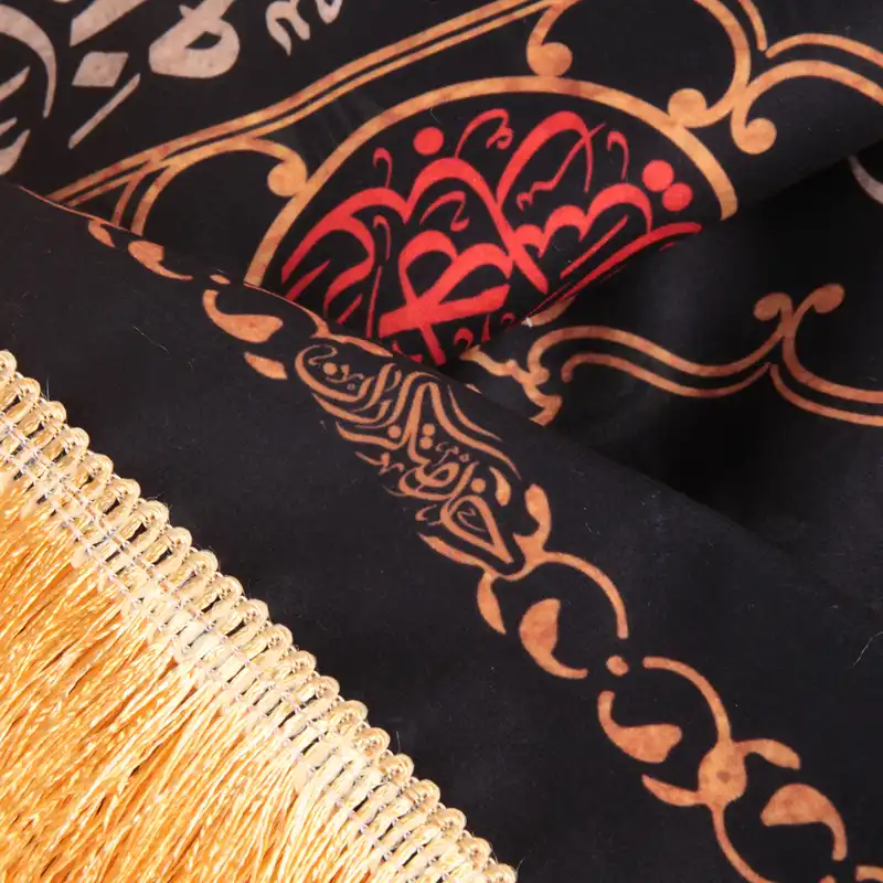 پرچم خدمتگزاران مدل کتیبه محرم طرح یا اباعبدالله الحسین و چهارده معصوم کد 40001219