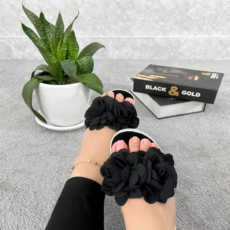 صندل زنانه نیکتا مدل گلدار کد B.K.2.3.1.7