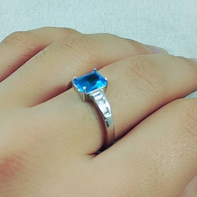 انگشتر نقره زنانه سلین کالا مدل توپاز کد D-8