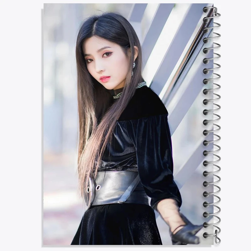 دفتر مشق 100 برگ خندالو طرح سویون گروه جی آیدل کد 12417