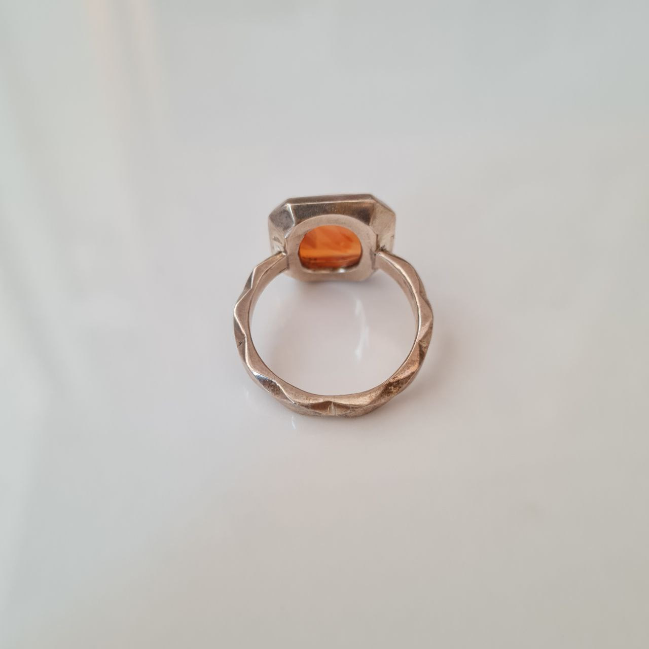 انگشتر نقره مردانه مدل عقیق کهنه یمانی انگشتر نقره مردانه مدل عقیق کهنه یمانی