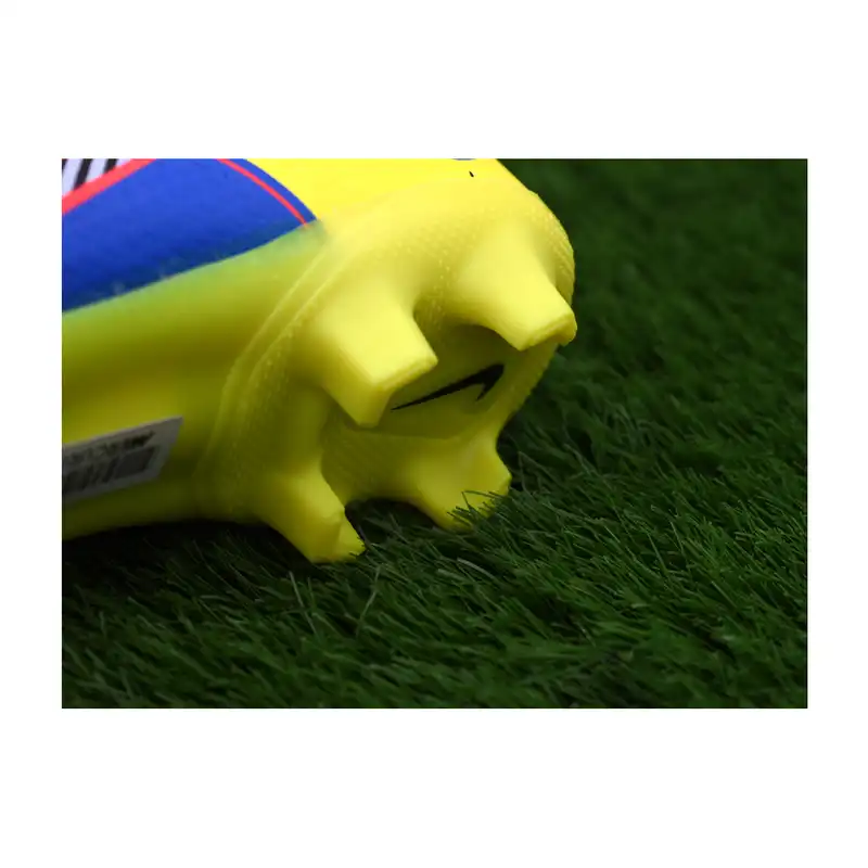 کفش فوتبال مردانه مدل استوک دار ساقدار C-7445