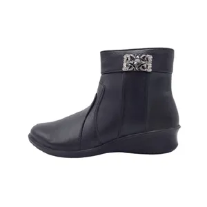 نیم بوت زنانه مدل M.D