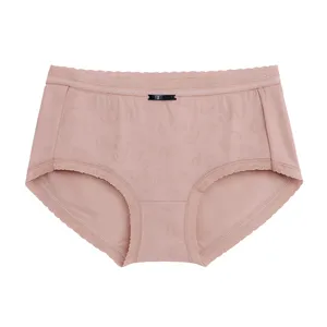 شورت زنانه مدل نوار تور دار کد ZP150.9 