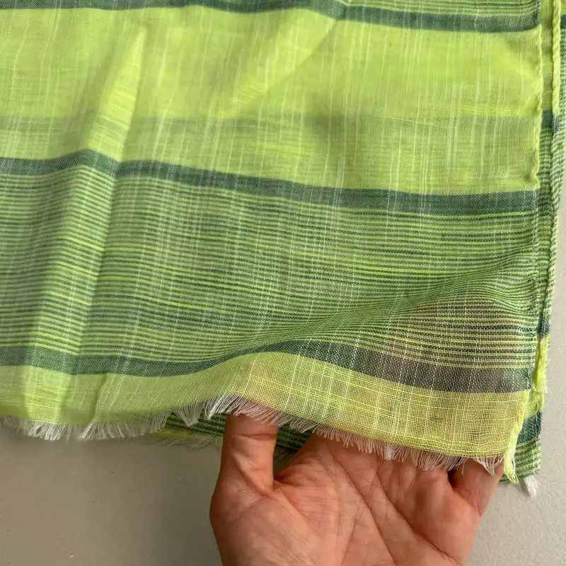 شال زنانه مدل نخی راه راه تابستانی لطیف کد 4