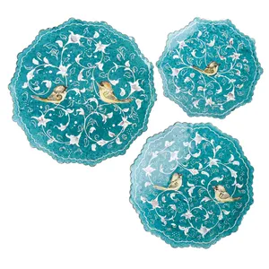 بشقاب میناکاری صالحی‌زاده مدل 04-02 طرح دو مرغ و بند گل مجموعه 3 عددی