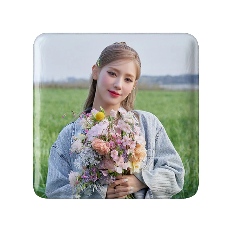 مگنت خندالو طرح میون گروه جی آیدل GIdle  مدل مربعی کد 19520