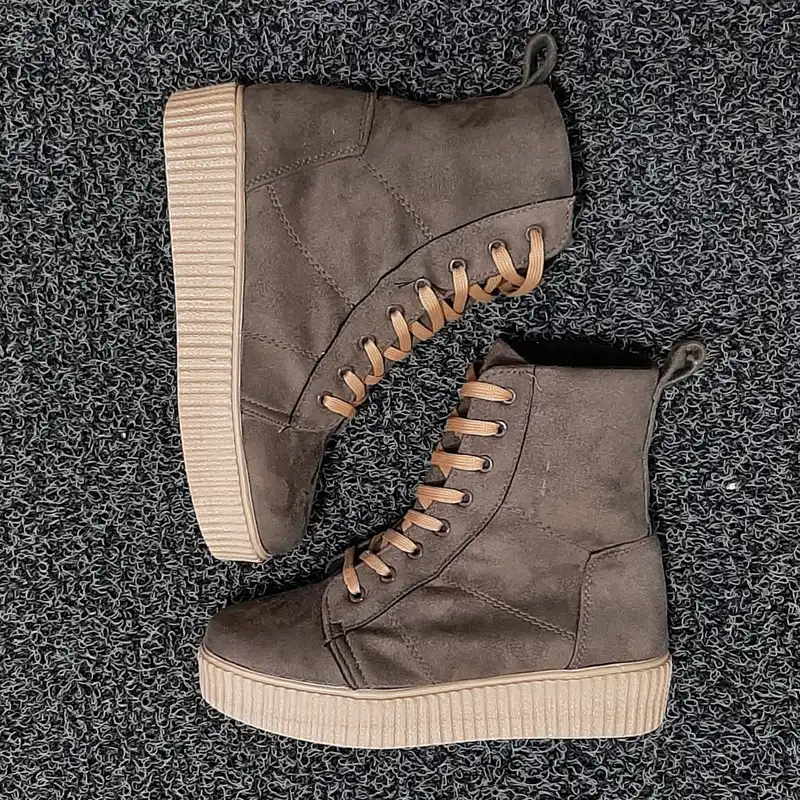 نیم بوت زنانه مدل nic531