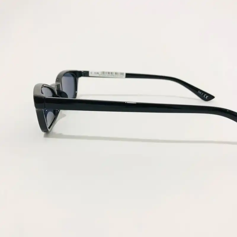 عینک آفتابی زنانه سیکس کد PH-3630