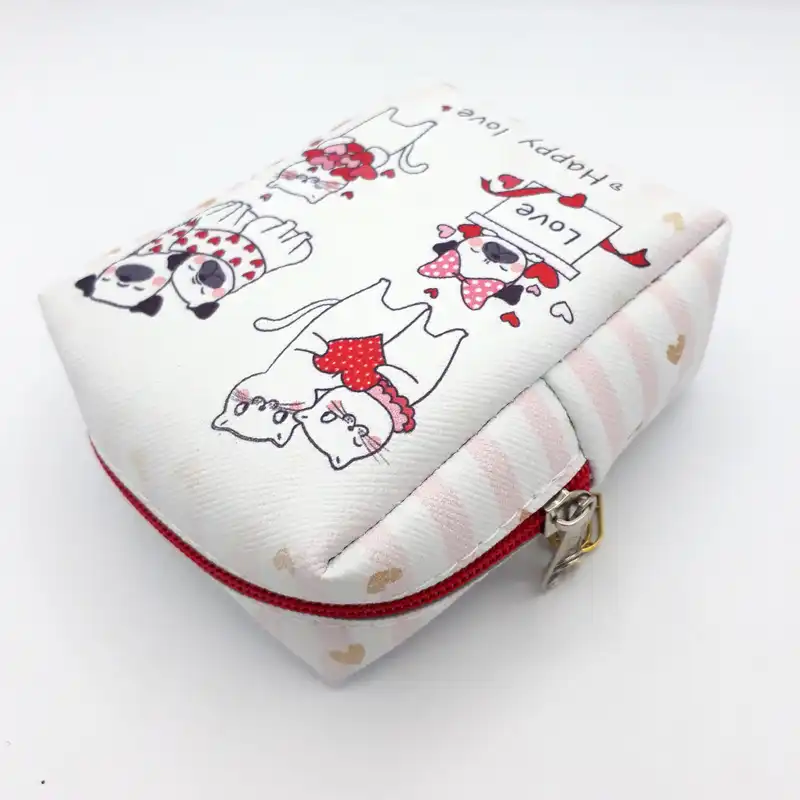 کیف لوازم آرایش زنانه طرح گربه سگ مدل CB-038