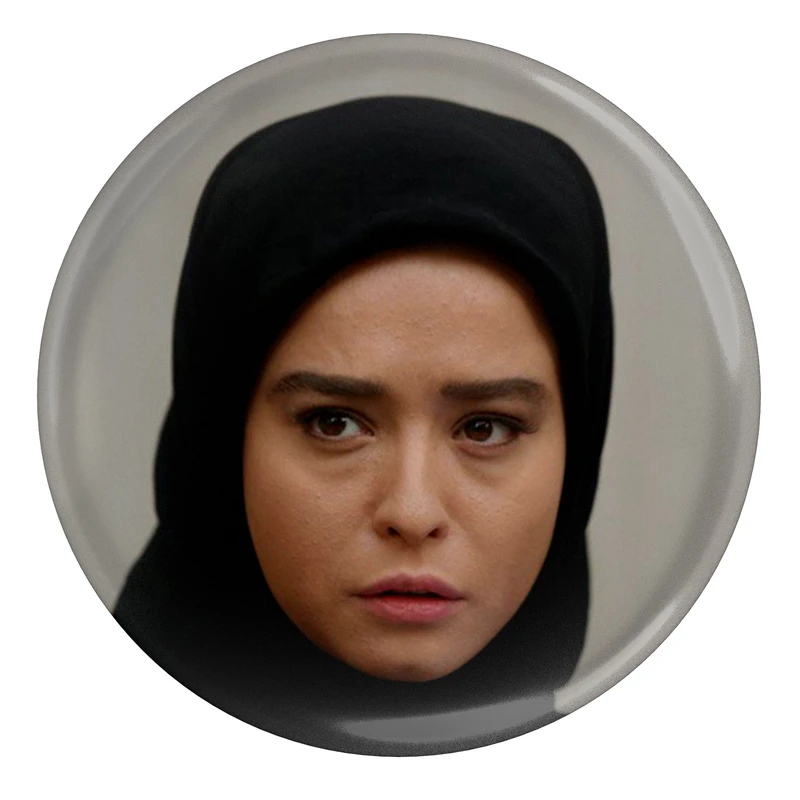 مگنت طرح بازیگر مهراوه شریفی نیا مدل S8819