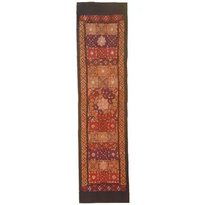 رومیزی سوزن دوزی کد SOOZRA49