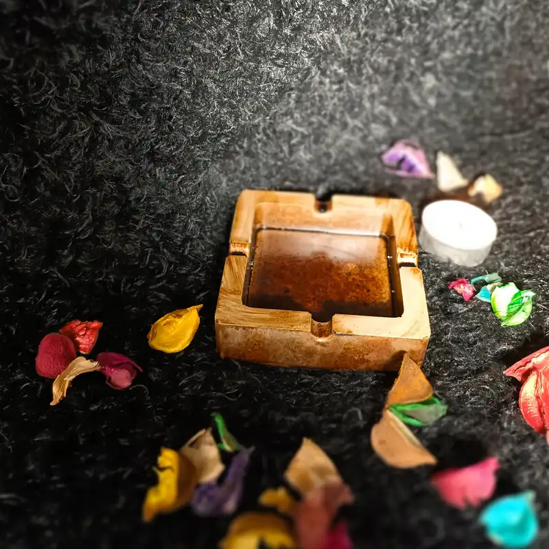 زیرسیگاری مدل square