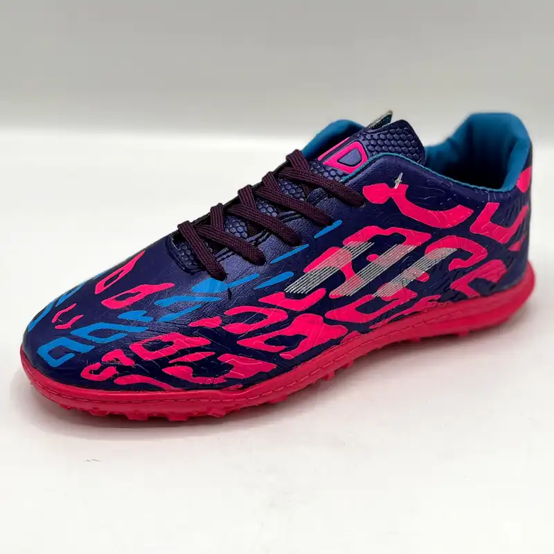کفش فوتبال مدل حرفه ای چمن مصنوعی رنگ بنفش